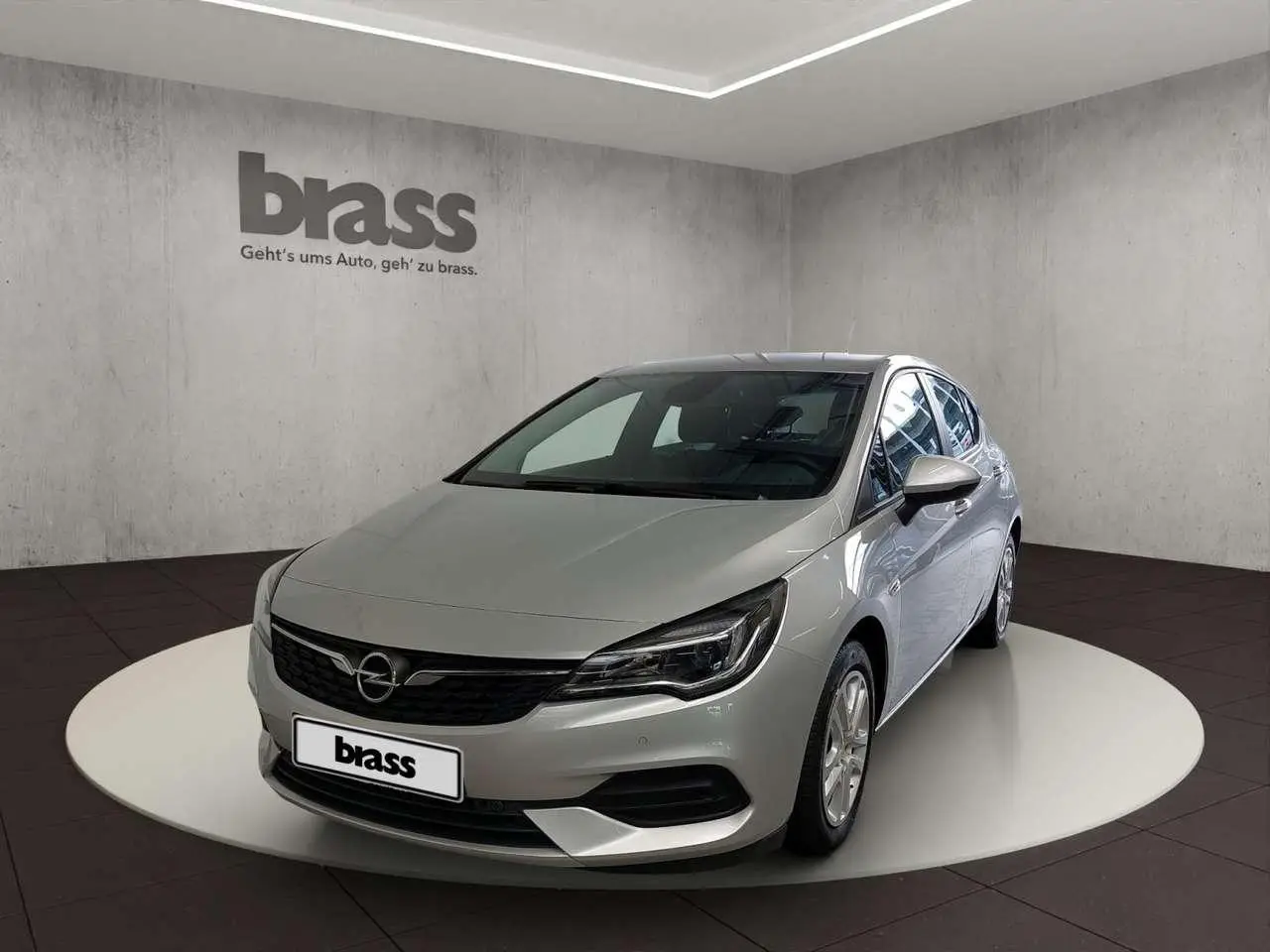 Photo 1 : Opel Astra 2020 Essence