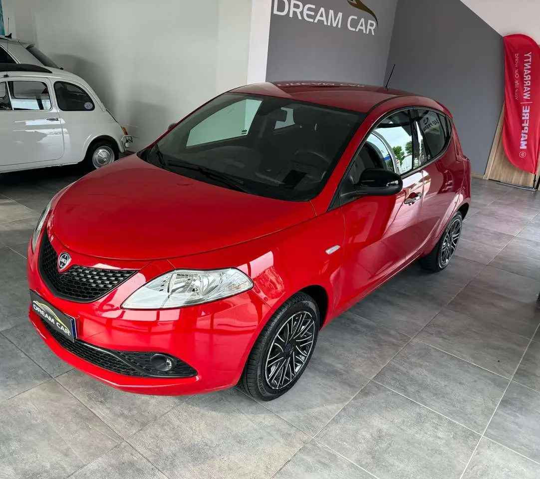 Photo 1 : Lancia Ypsilon 2020 GPL