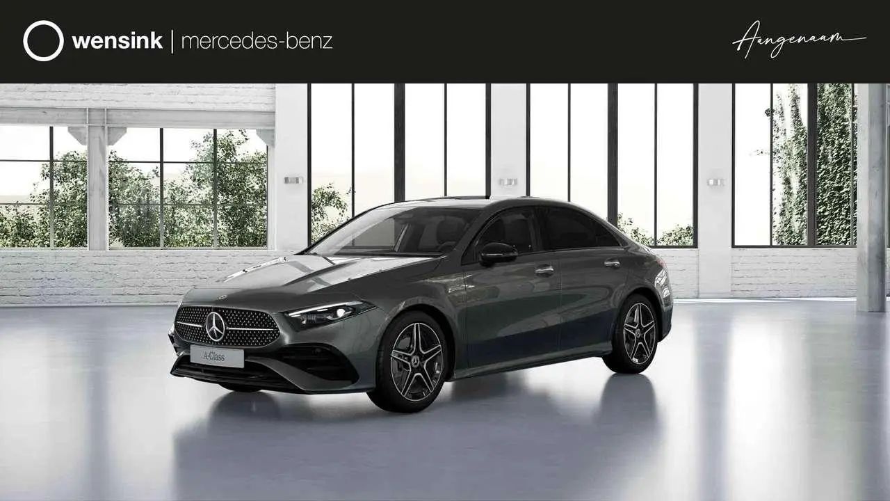 Photo 1 : Mercedes-benz Classe A 2024 Petrol