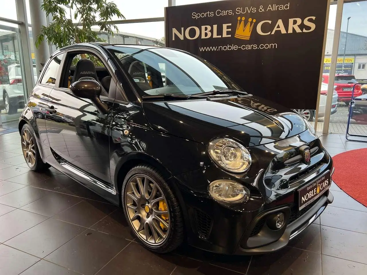 Photo 1 : Abarth 695 2023 Essence