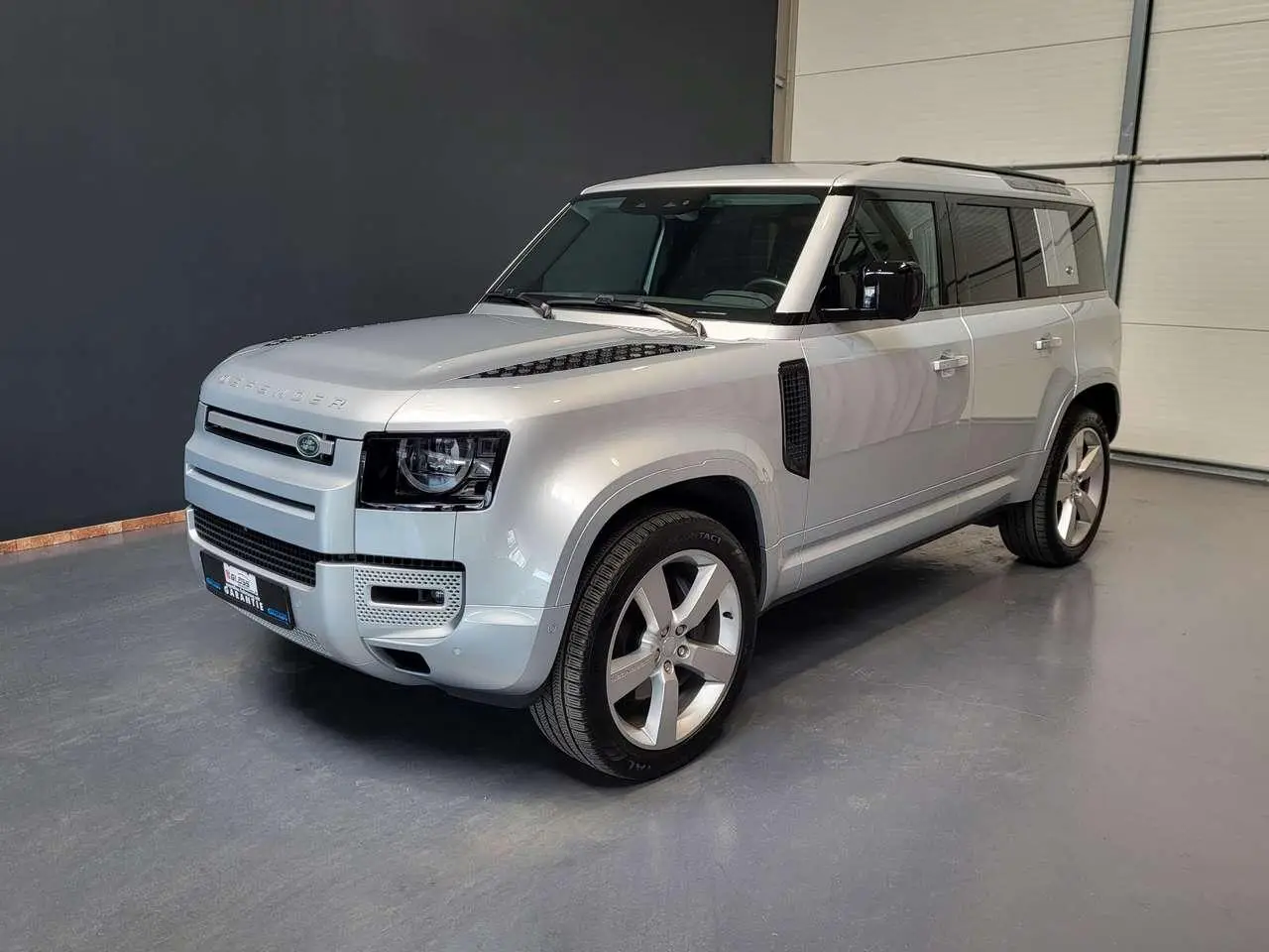 Photo 1 : Land Rover Defender 2021 Diesel