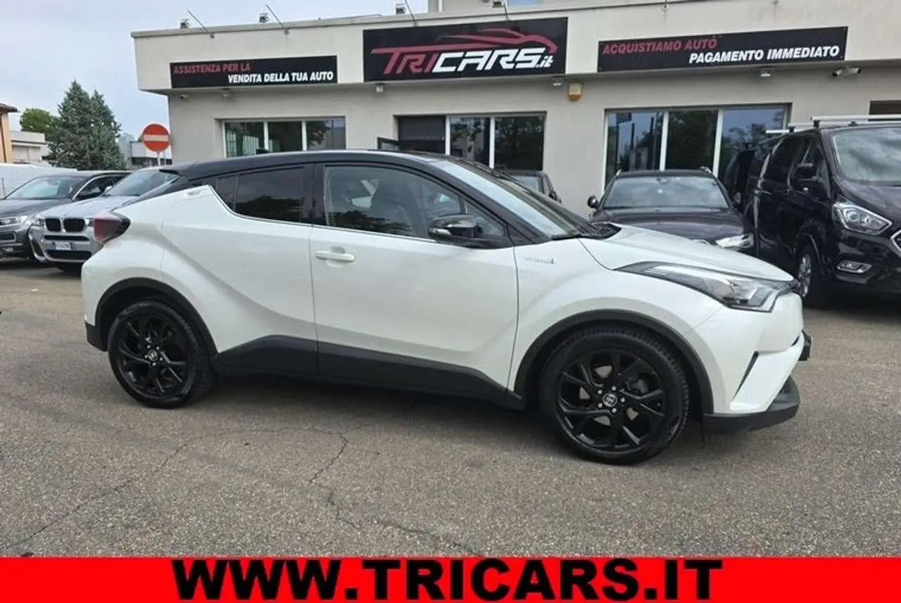 Photo 1 : Toyota C-hr 2018 Hybride