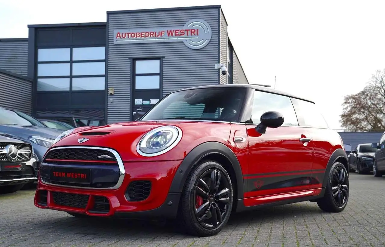 Photo 1 : Mini John Cooper Works 2016 Essence