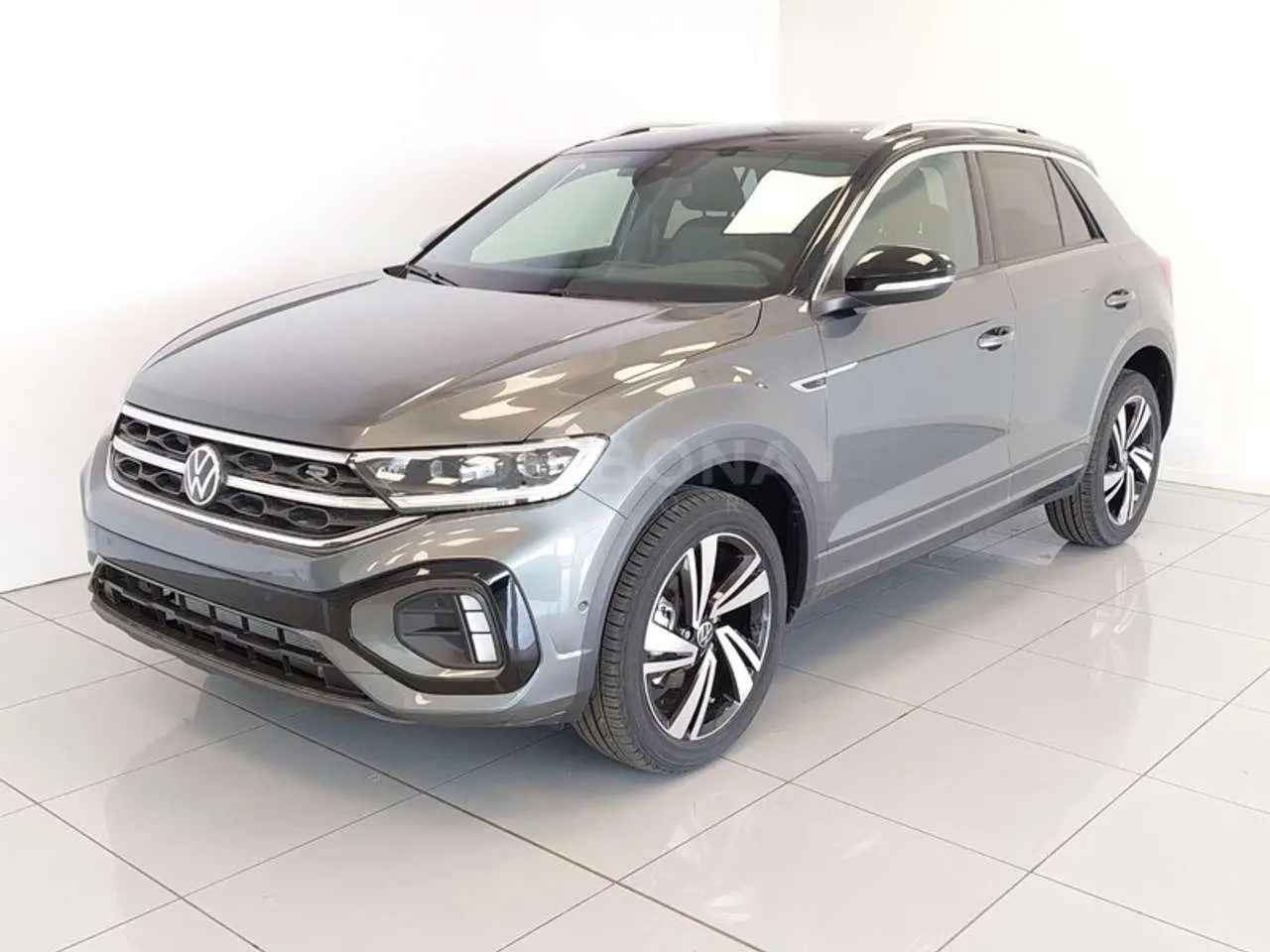 Photo 1 : Volkswagen T-roc 2024 Petrol