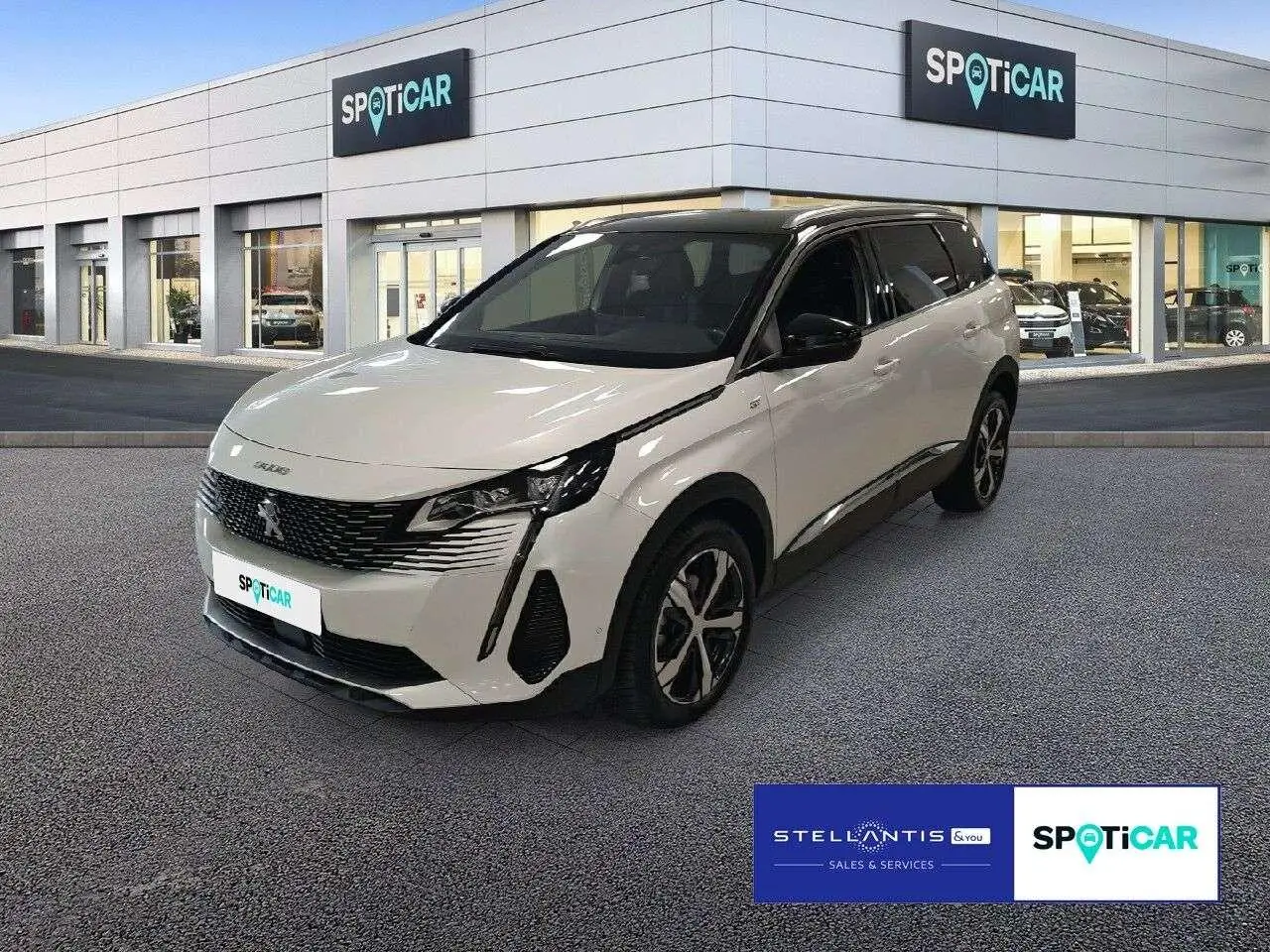 Photo 1 : Peugeot 5008 2023 Petrol