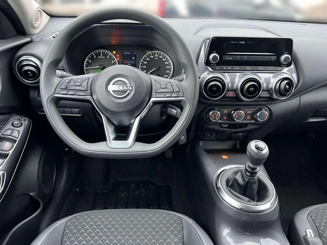 Photo 1 : Nissan Juke 2024 Petrol