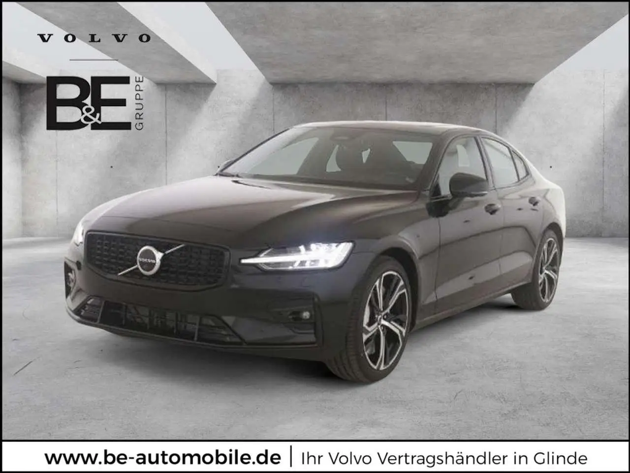 Photo 1 : Volvo S60 2024 Petrol