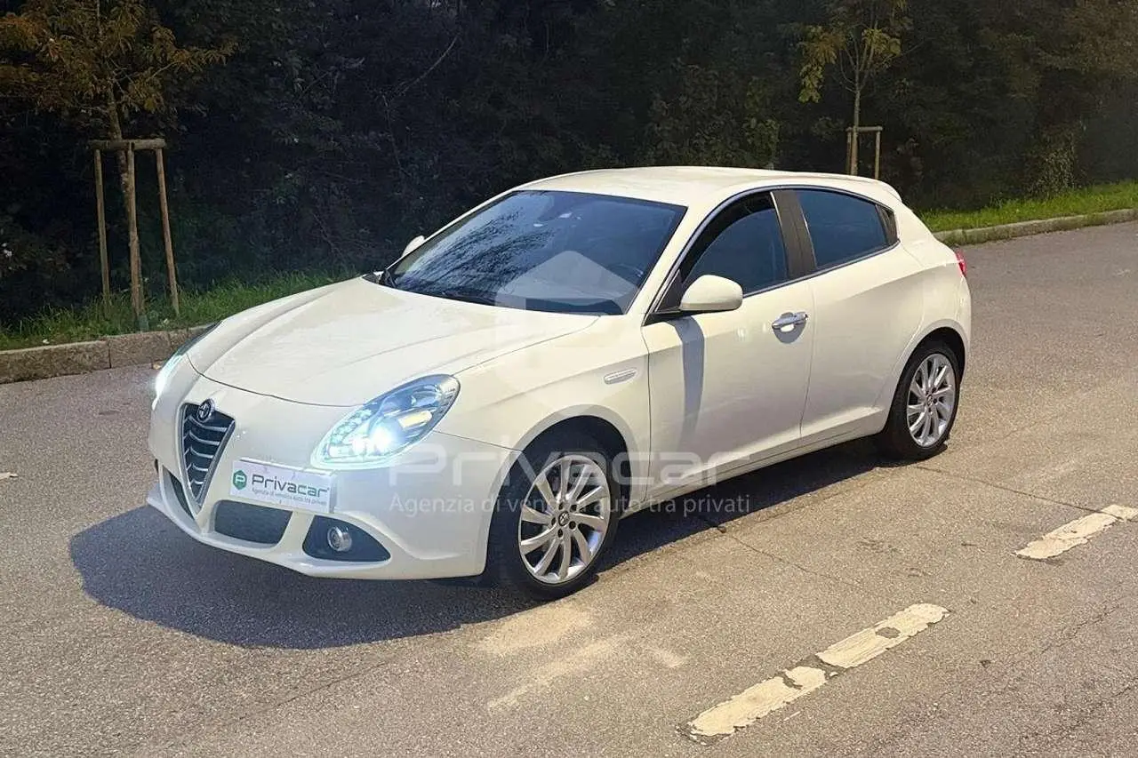 Photo 1 : Alfa Romeo Giulietta 2015 LPG