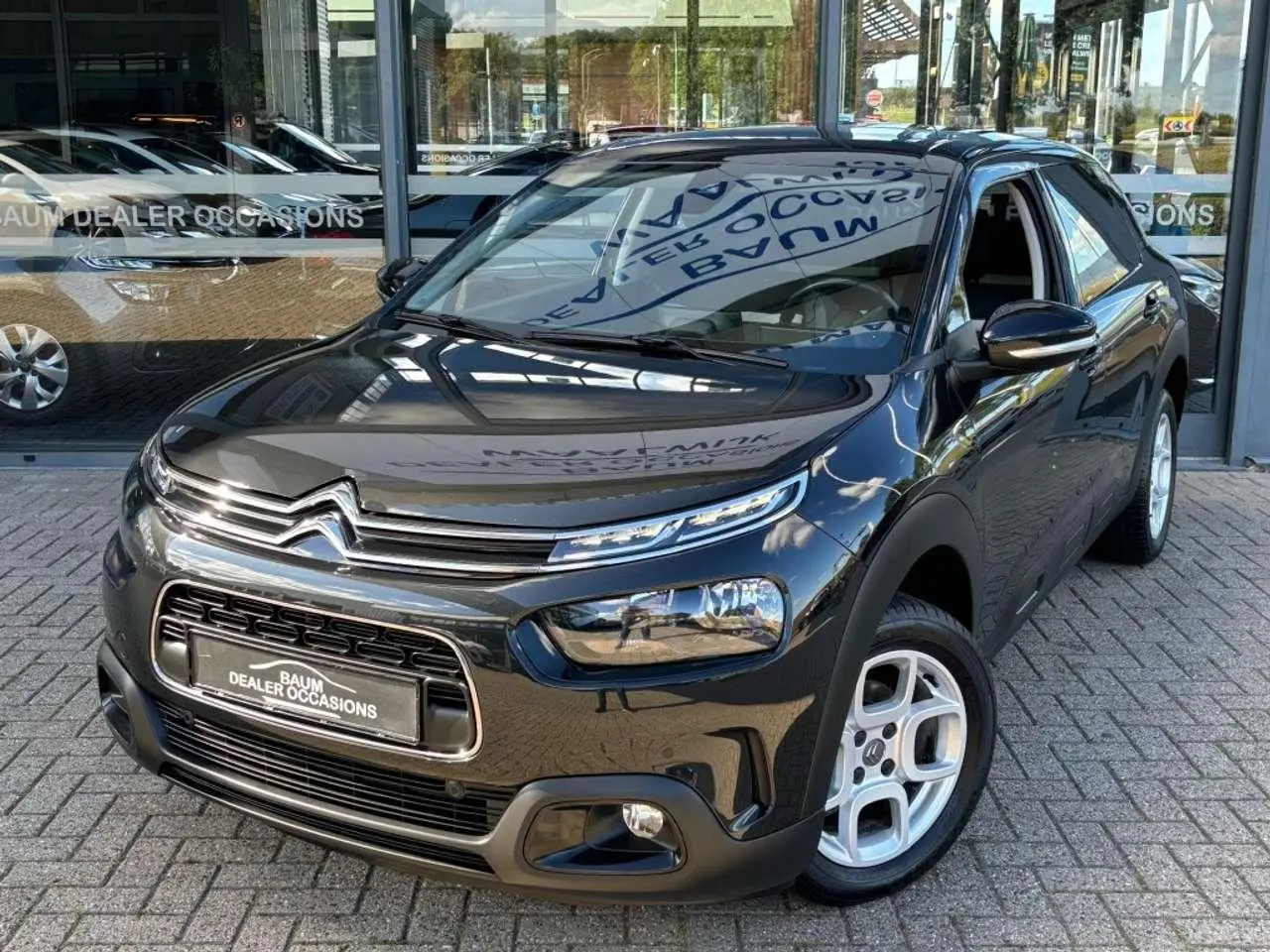 Photo 1 : Citroen C4 2019 Petrol