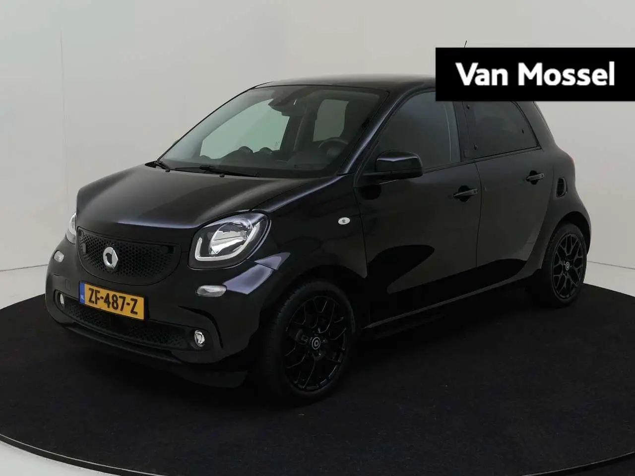 Photo 1 : Smart Forfour 2019 Electric