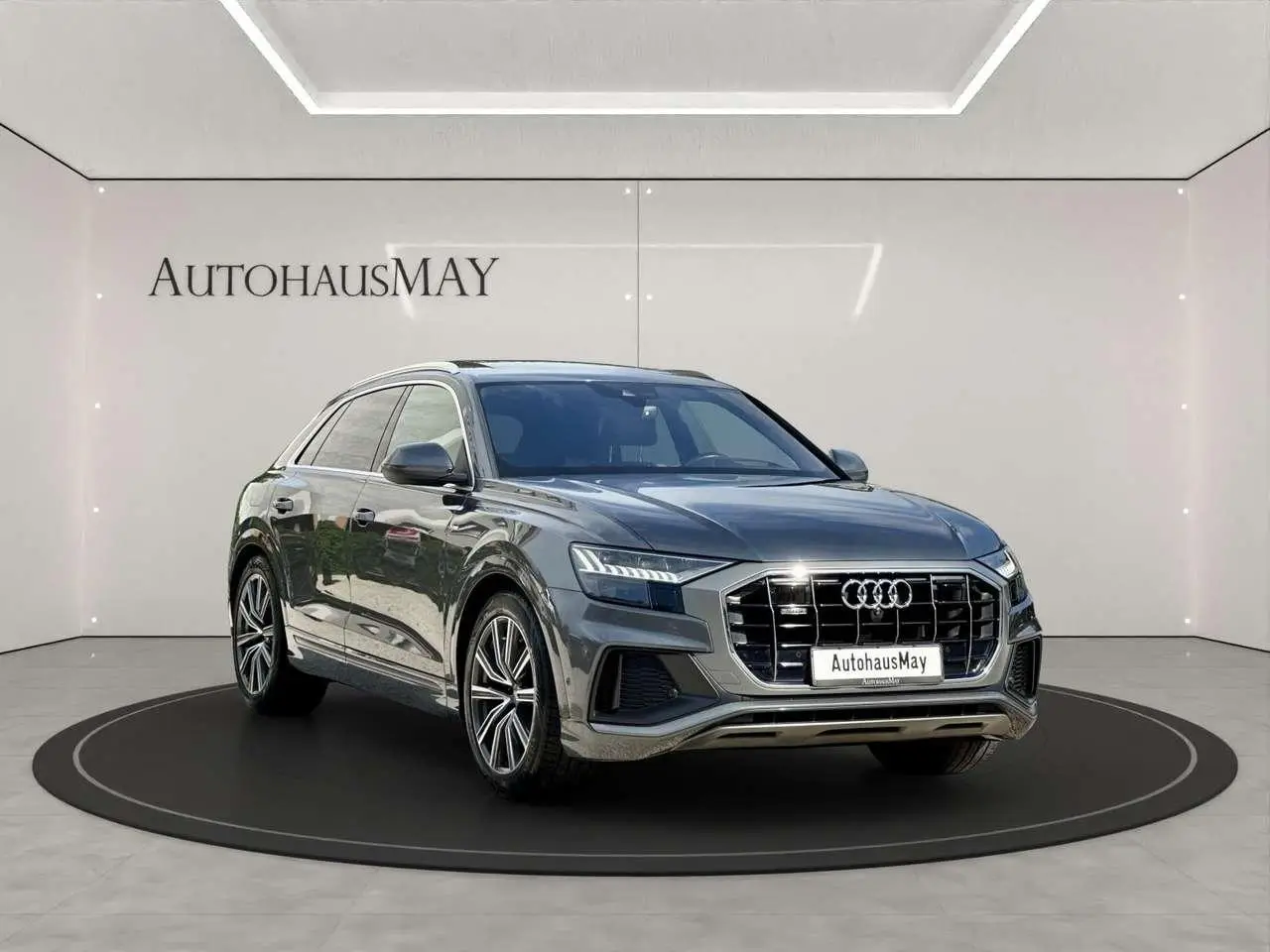 Photo 1 : Audi Q8 2018 Diesel