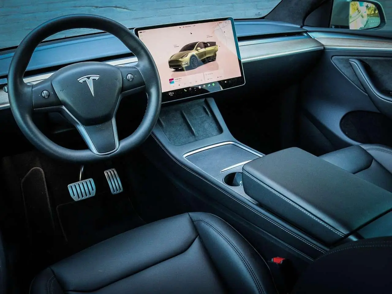 Photo 1 : Tesla Model Y 2022 Électrique