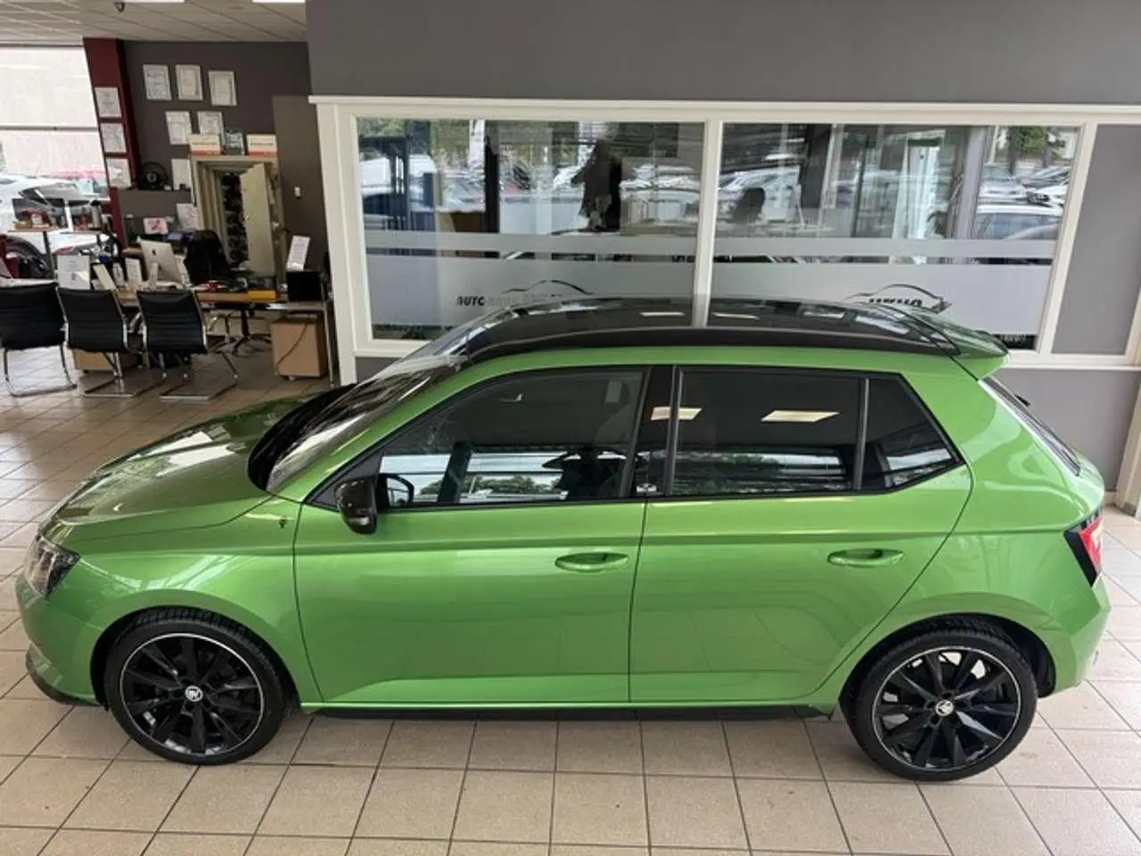 Photo 1 : Skoda Fabia 2017 Petrol