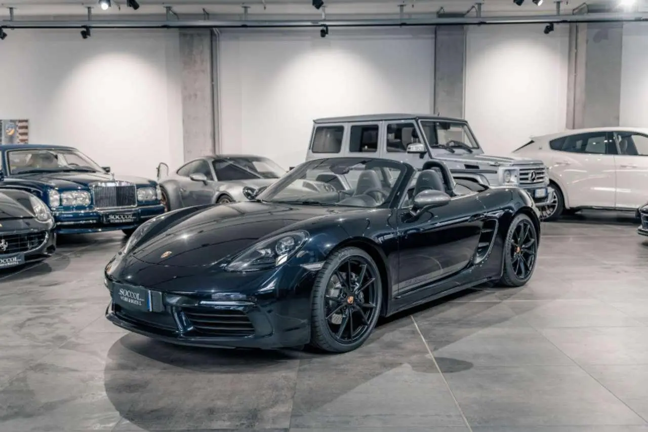 Photo 1 : Porsche Boxster 2021 Essence