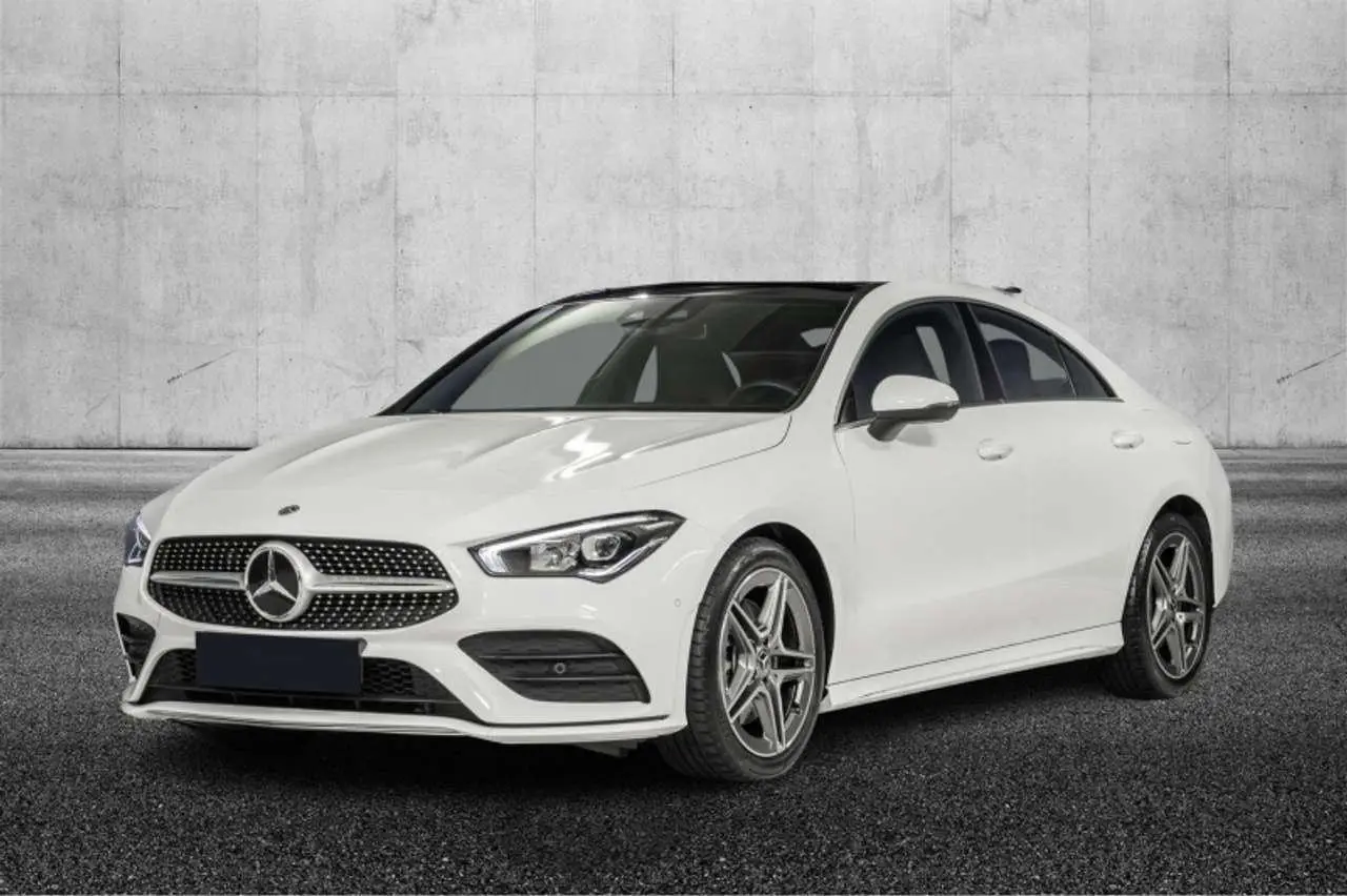 Photo 1 : Mercedes-benz Classe Cla 2023 Essence