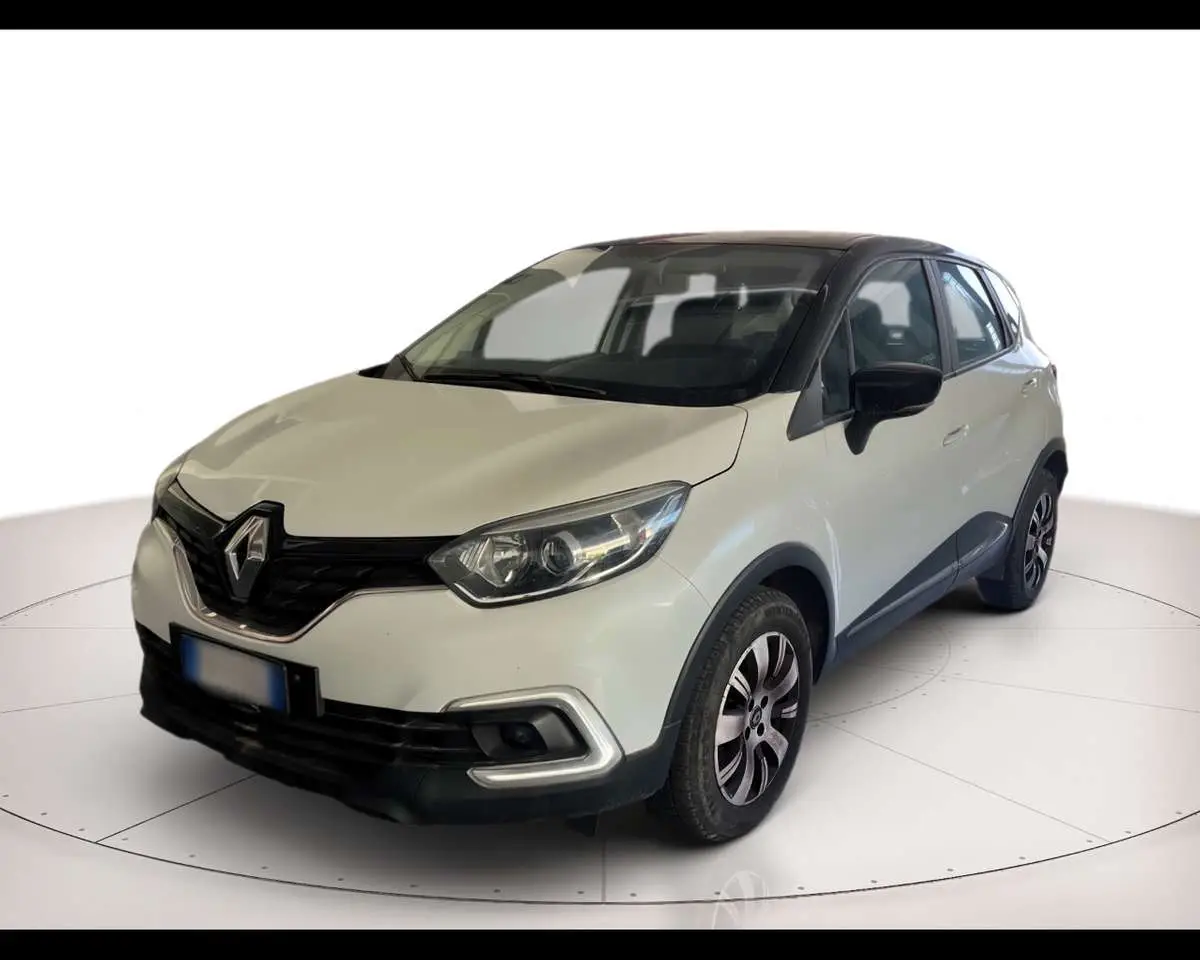 Photo 1 : Renault Captur 2019 Diesel