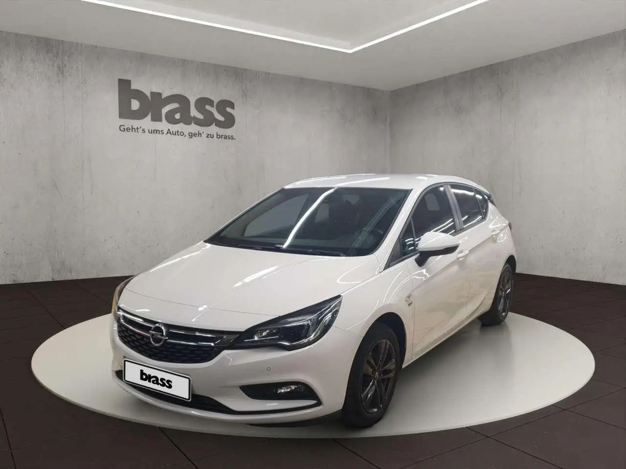 Photo 1 : Opel Astra 2019 Essence