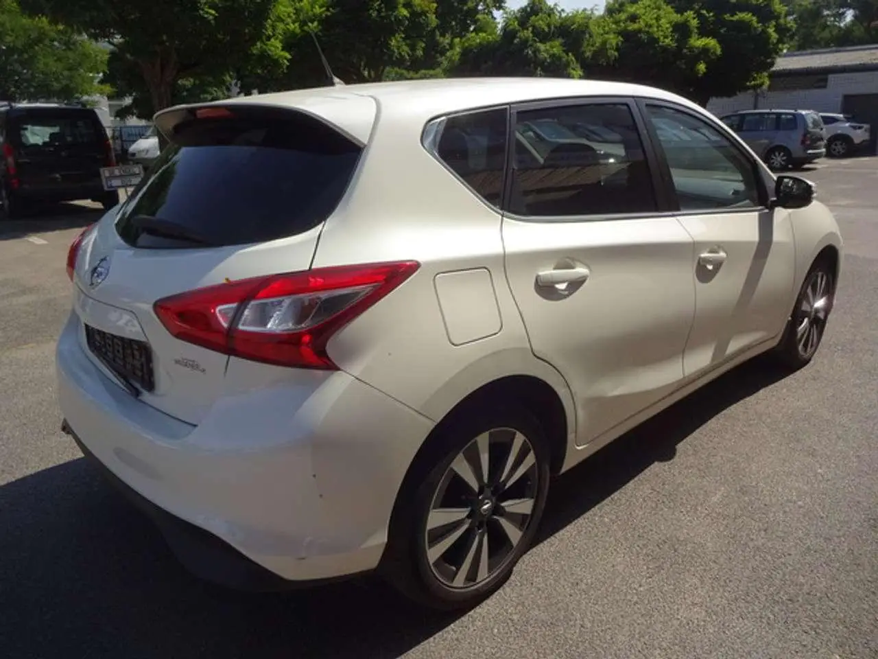 Photo 1 : Nissan Pulsar 2018 Petrol