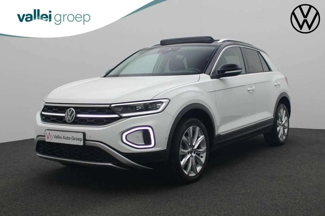 Photo 1 : Volkswagen T-roc 2022 Petrol