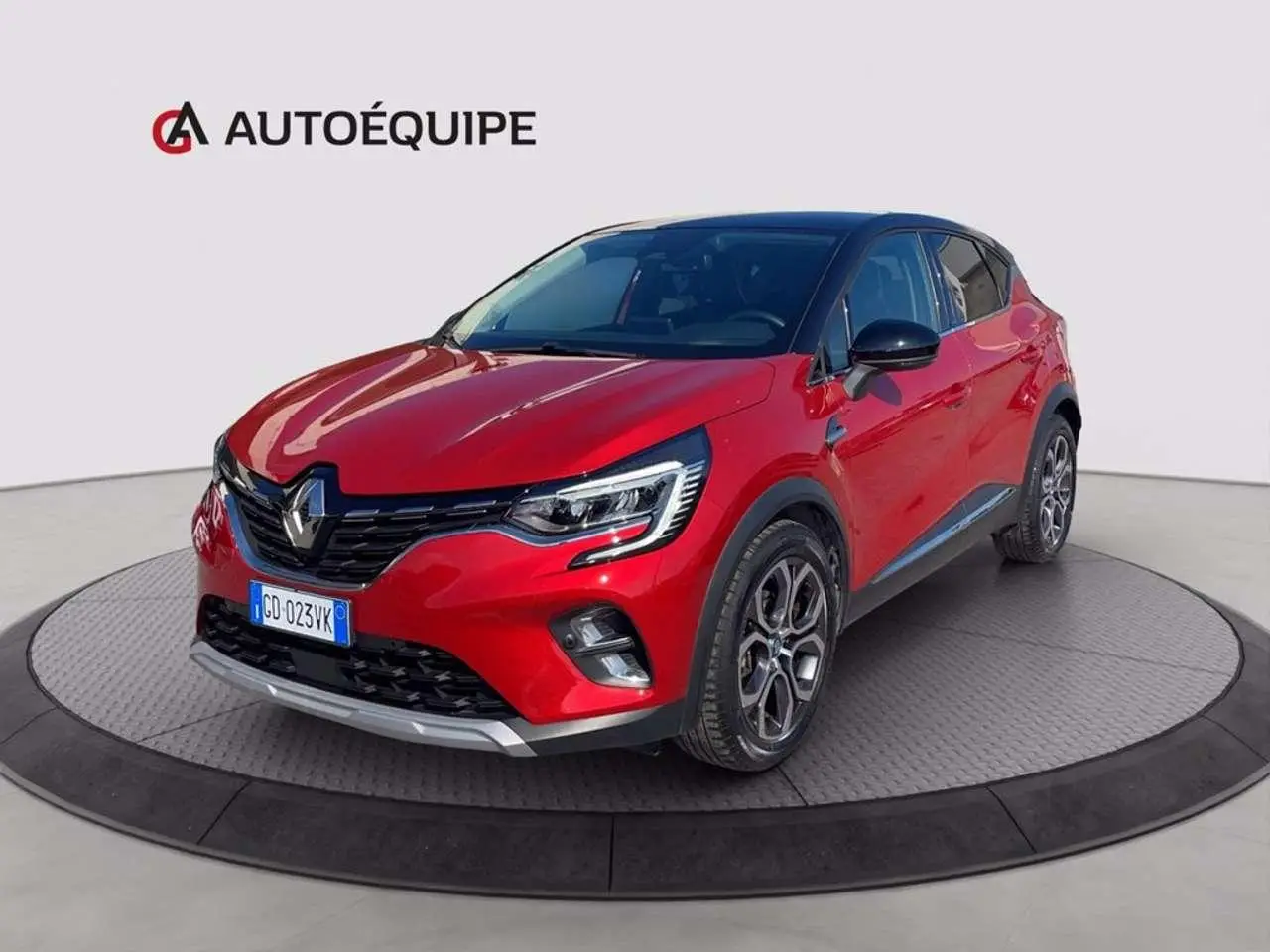 Photo 1 : Renault Captur 2020 Hybride