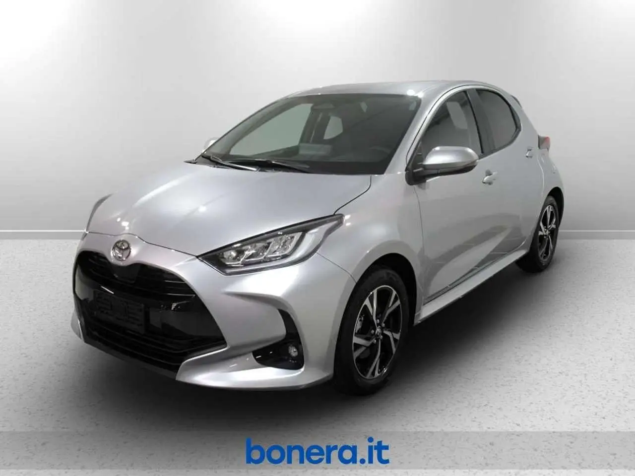 Photo 1 : Toyota Yaris 2024 Hybrid