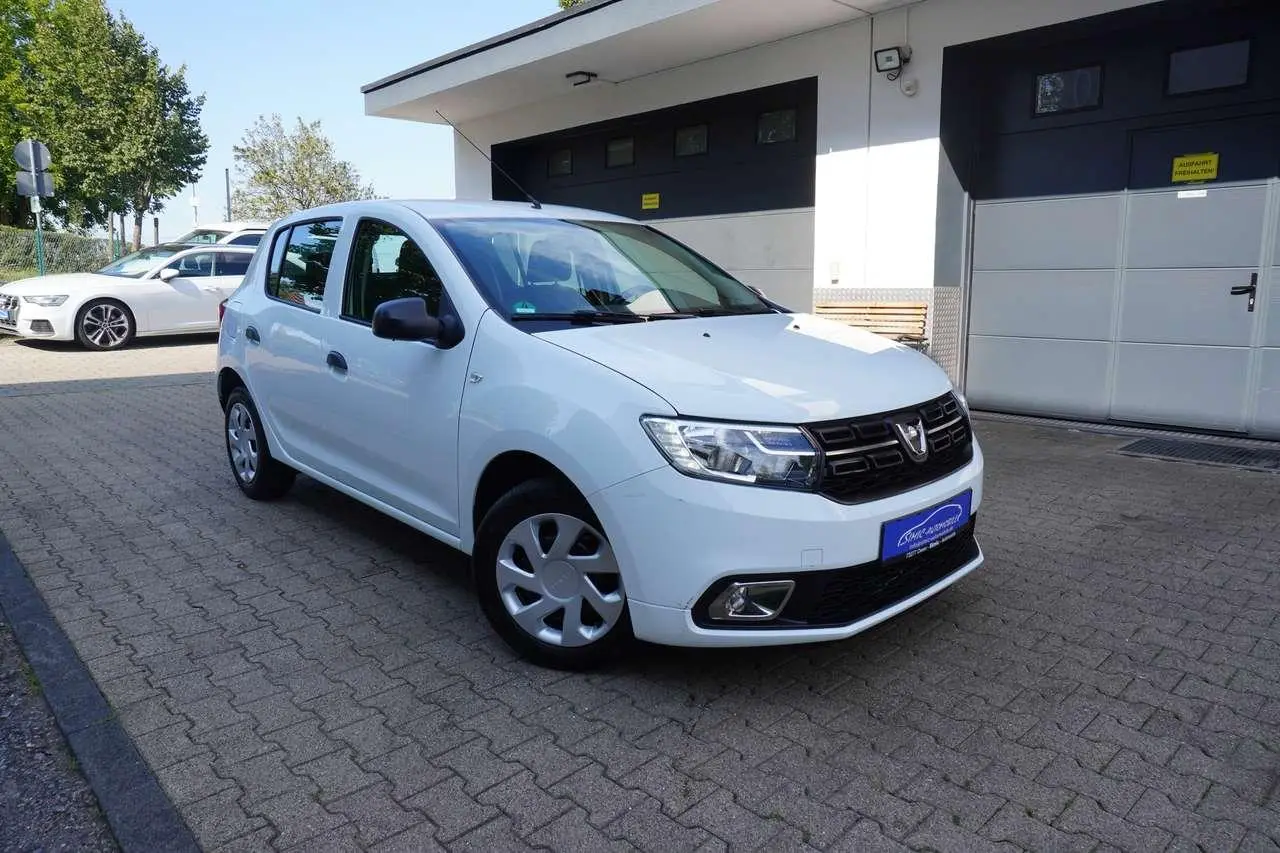 Photo 1 : Dacia Sandero 2019 Petrol