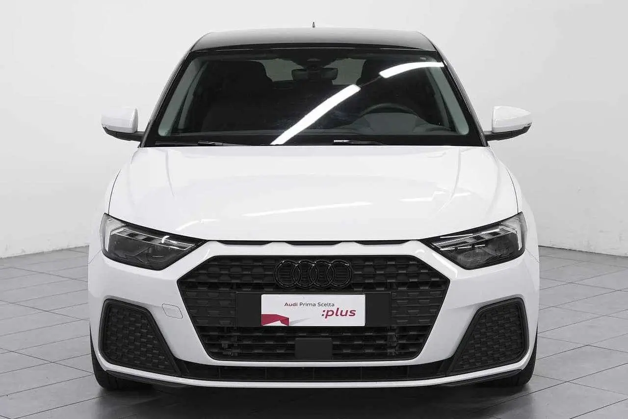 Photo 1 : Audi A1 2022 Essence