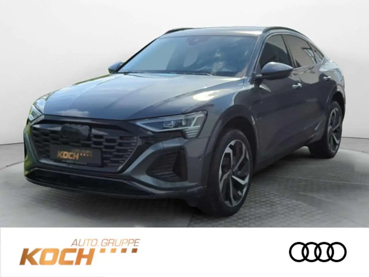 Photo 1 : Audi Q8 2024 Électrique