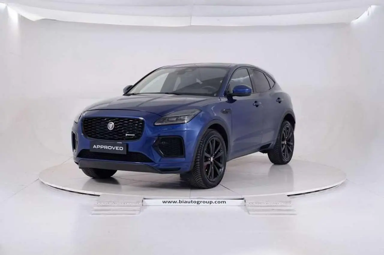 Photo 1 : Jaguar E-pace 2022 Hybrid