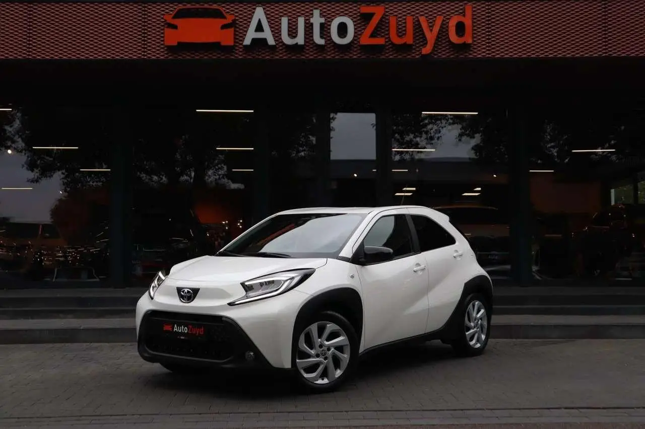 Photo 1 : Toyota Aygo X 2022 Essence