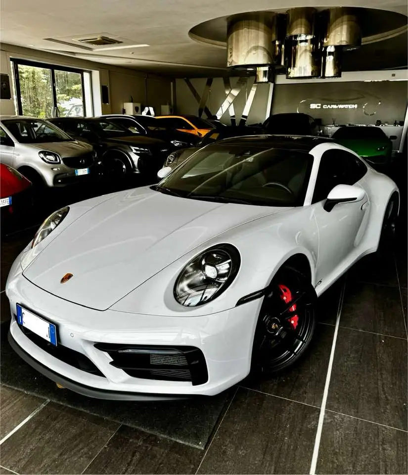 Photo 1 : Porsche 992 2023 Petrol