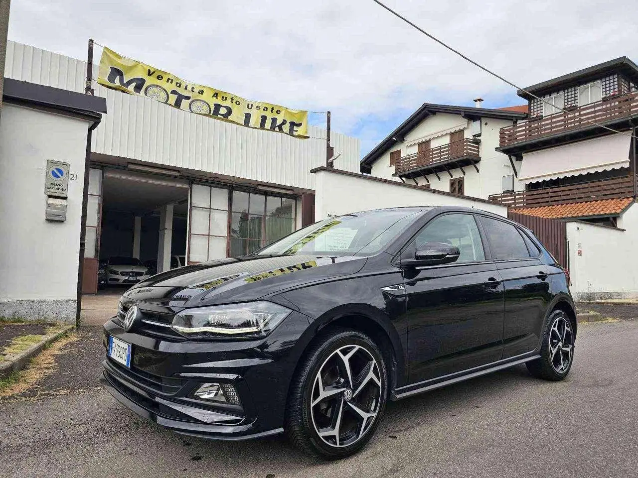 Photo 1 : Volkswagen Polo 2019 Petrol