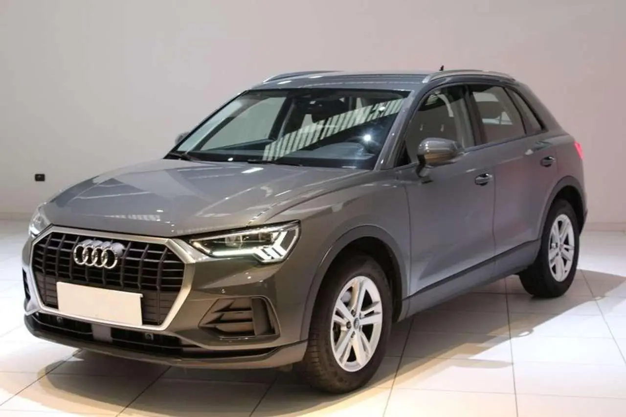 Photo 1 : Audi Q3 2022 Diesel