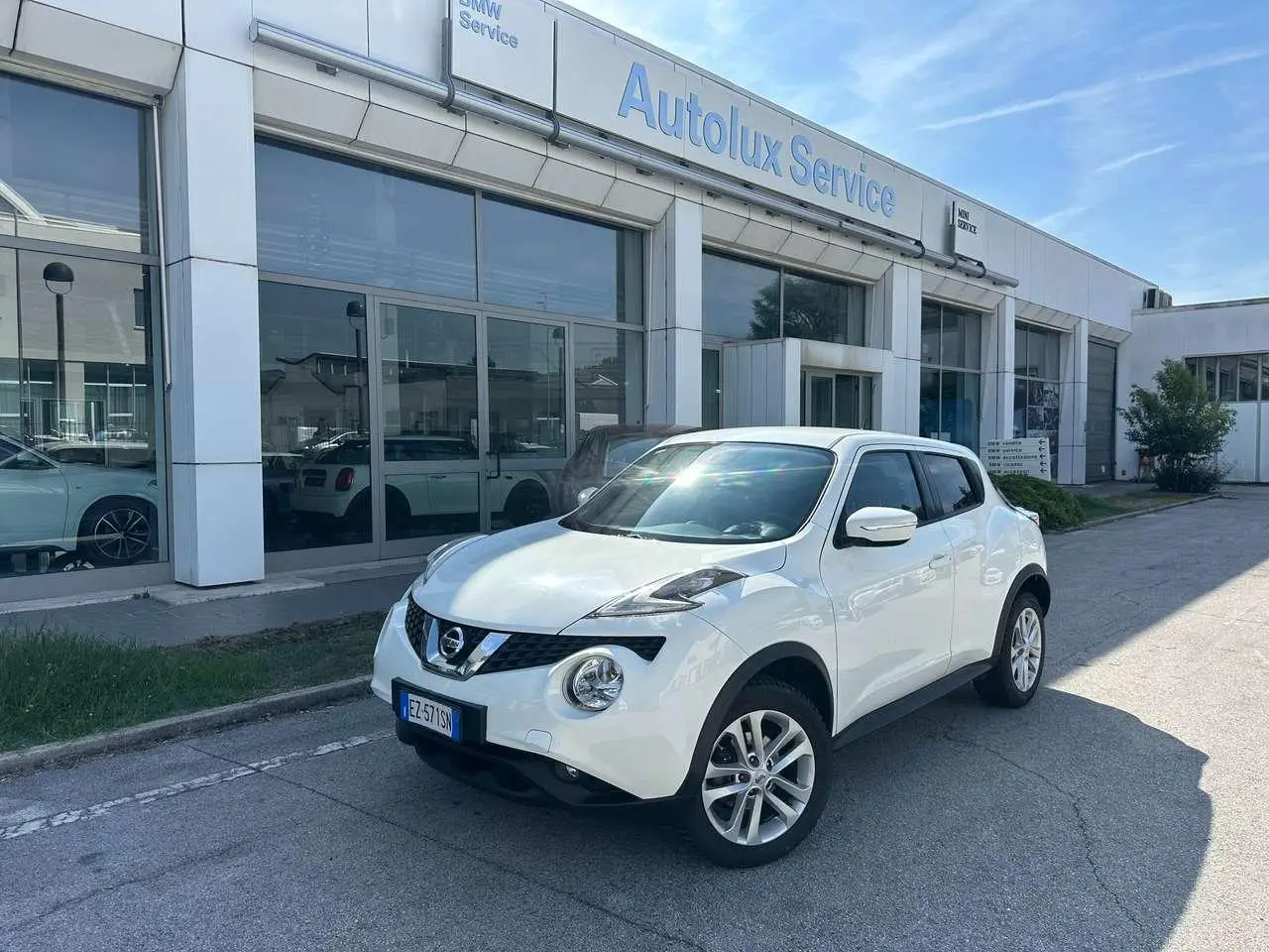 Photo 1 : Nissan Juke 2015 Petrol