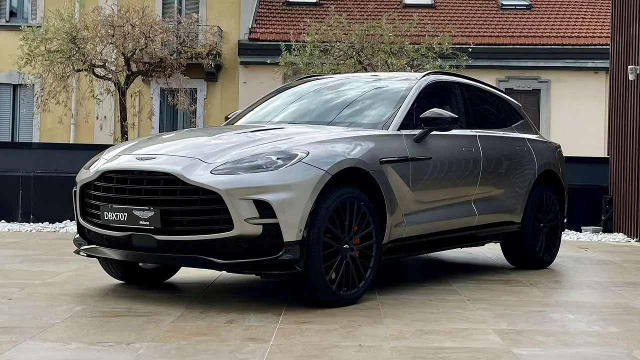 Photo 1 : Aston Martin Dbx 2022 Petrol