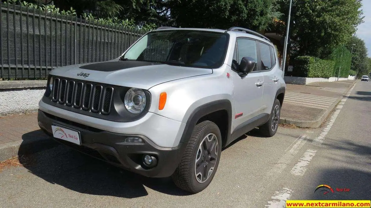 Photo 1 : Jeep Renegade 2015 Diesel