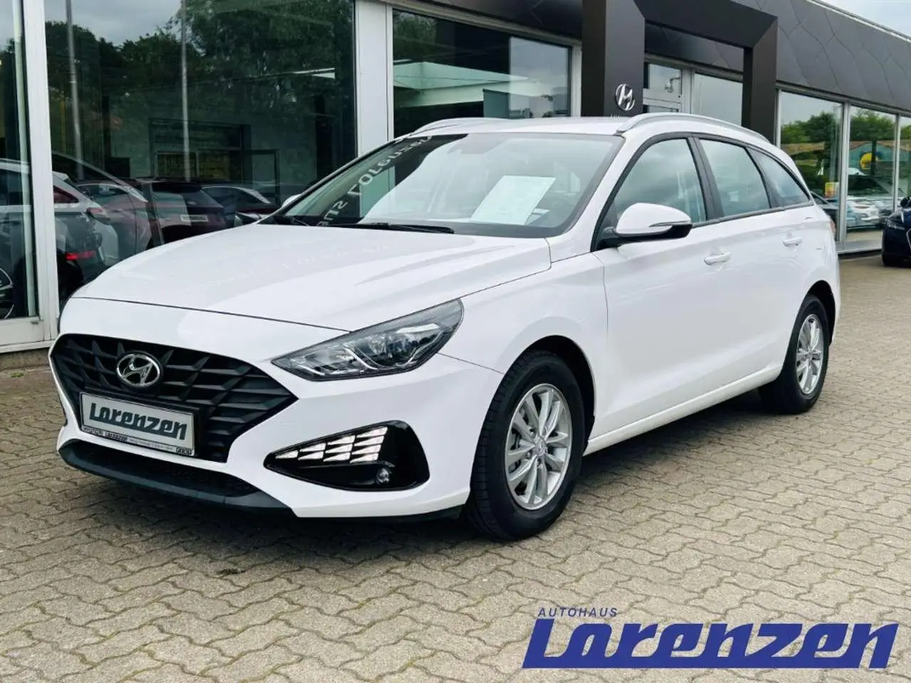 Photo 1 : Hyundai I30 2023 Petrol