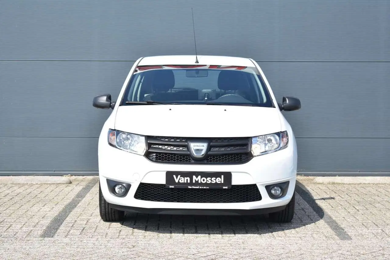 Photo 1 : Dacia Sandero 2016 Petrol