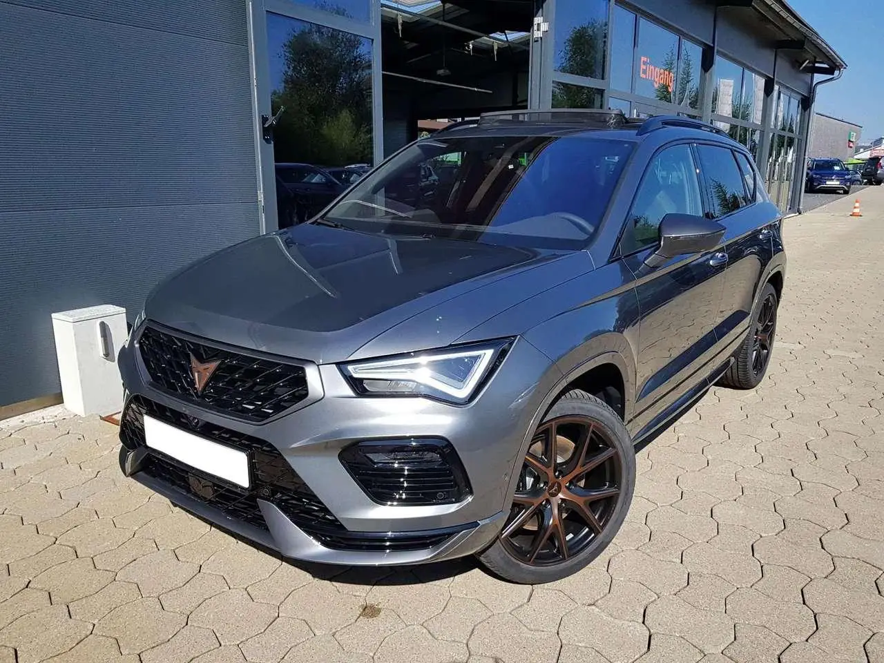 Photo 1 : Cupra Ateca 2024 Petrol