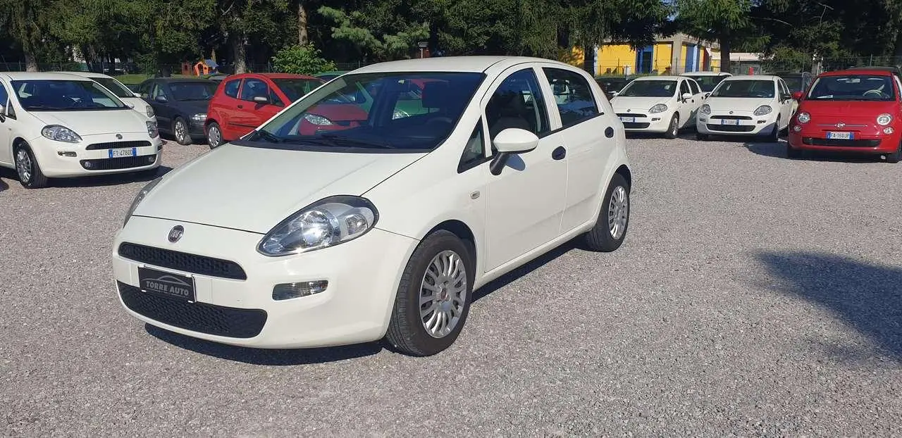 Photo 1 : Fiat Punto 2018 Diesel