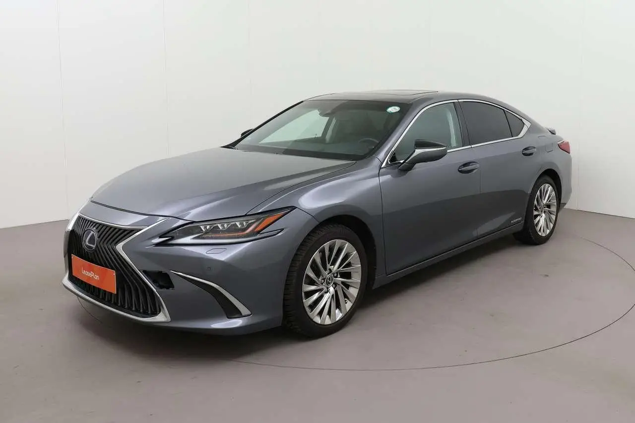 Photo 1 : Lexus Es 2019 Hybride