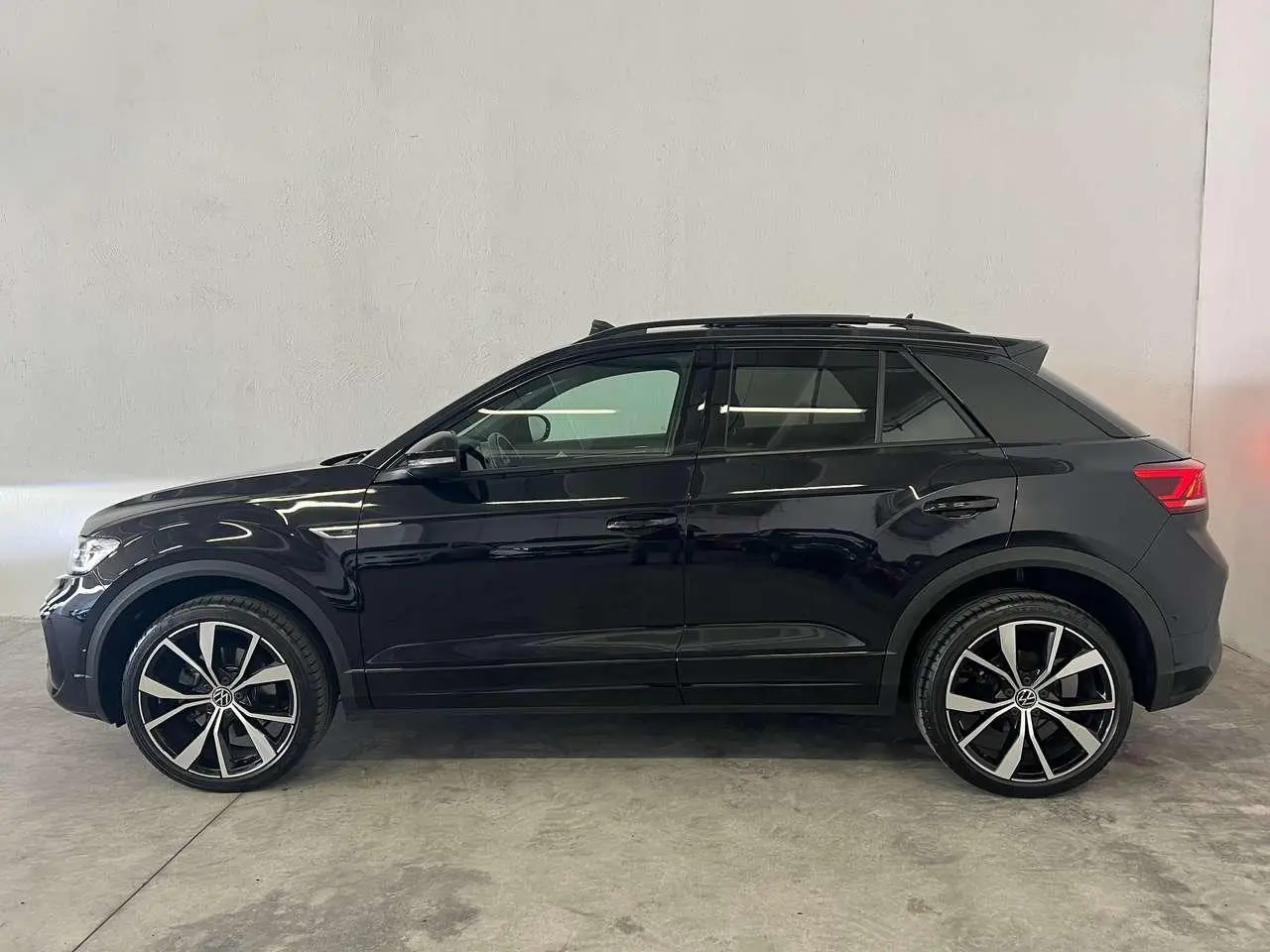 Photo 1 : Volkswagen T-roc 2022 Essence