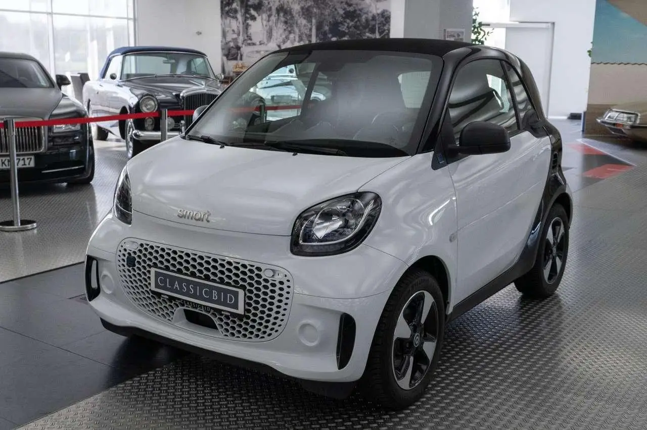 Photo 1 : Smart Fortwo 2021 Électrique