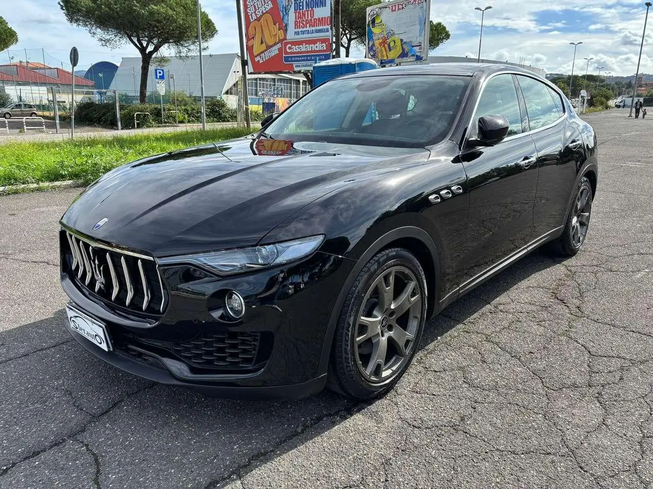 Photo 1 : Maserati Levante 2020 Essence