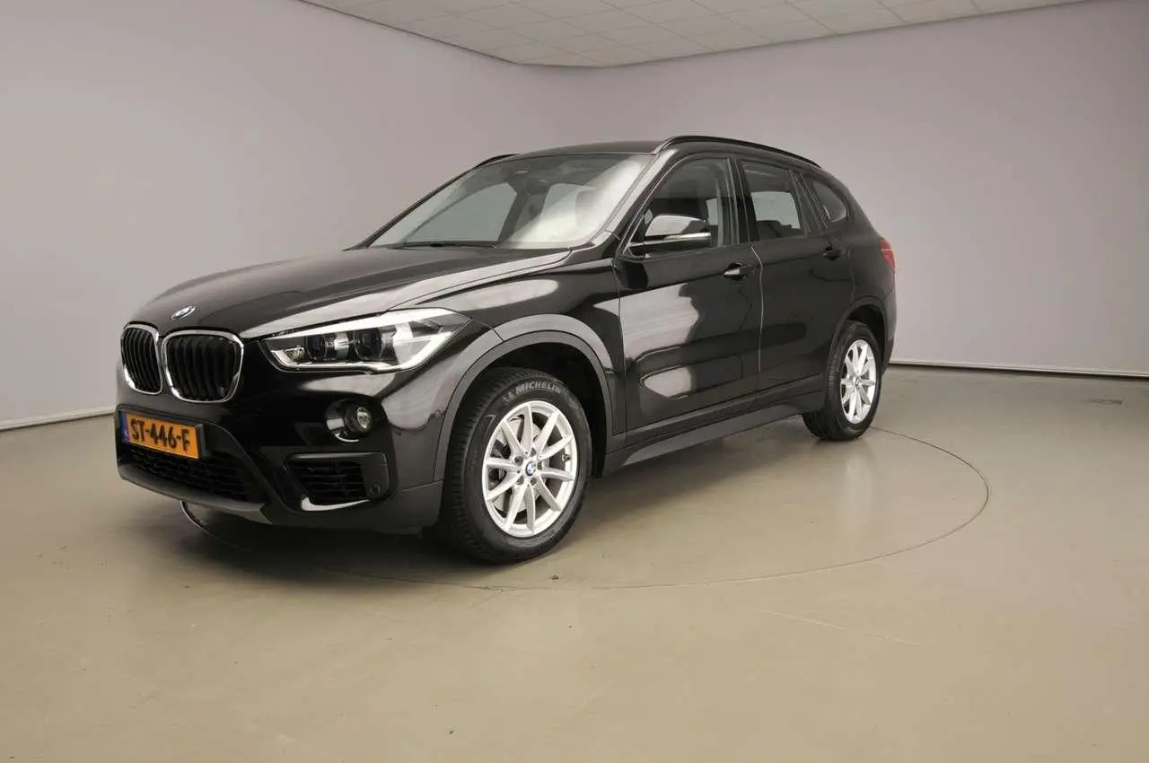 Photo 1 : Bmw X1 2018 Petrol