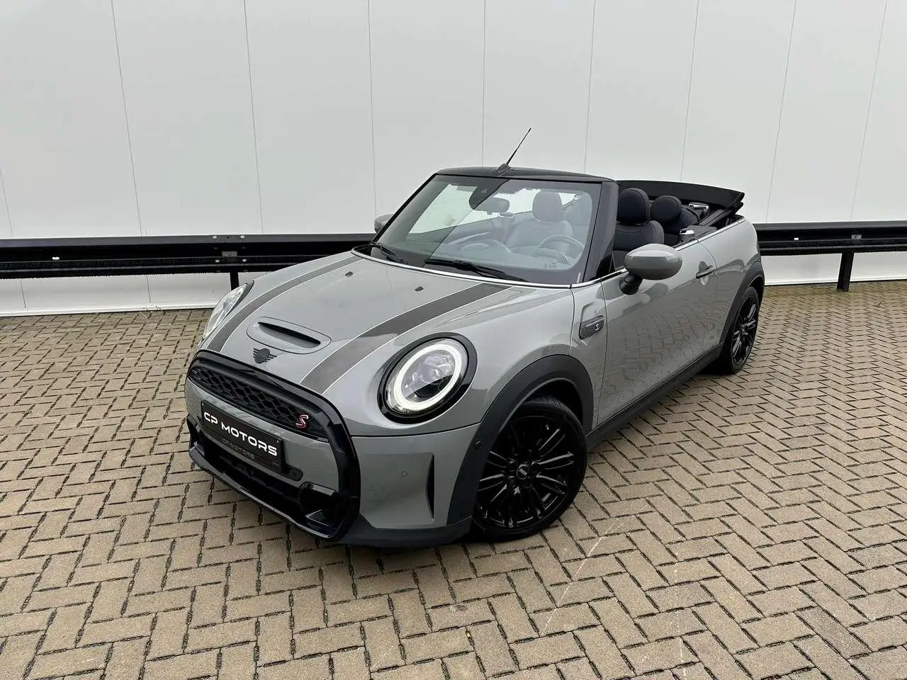 Photo 1 : Mini Cooper 2021 Essence