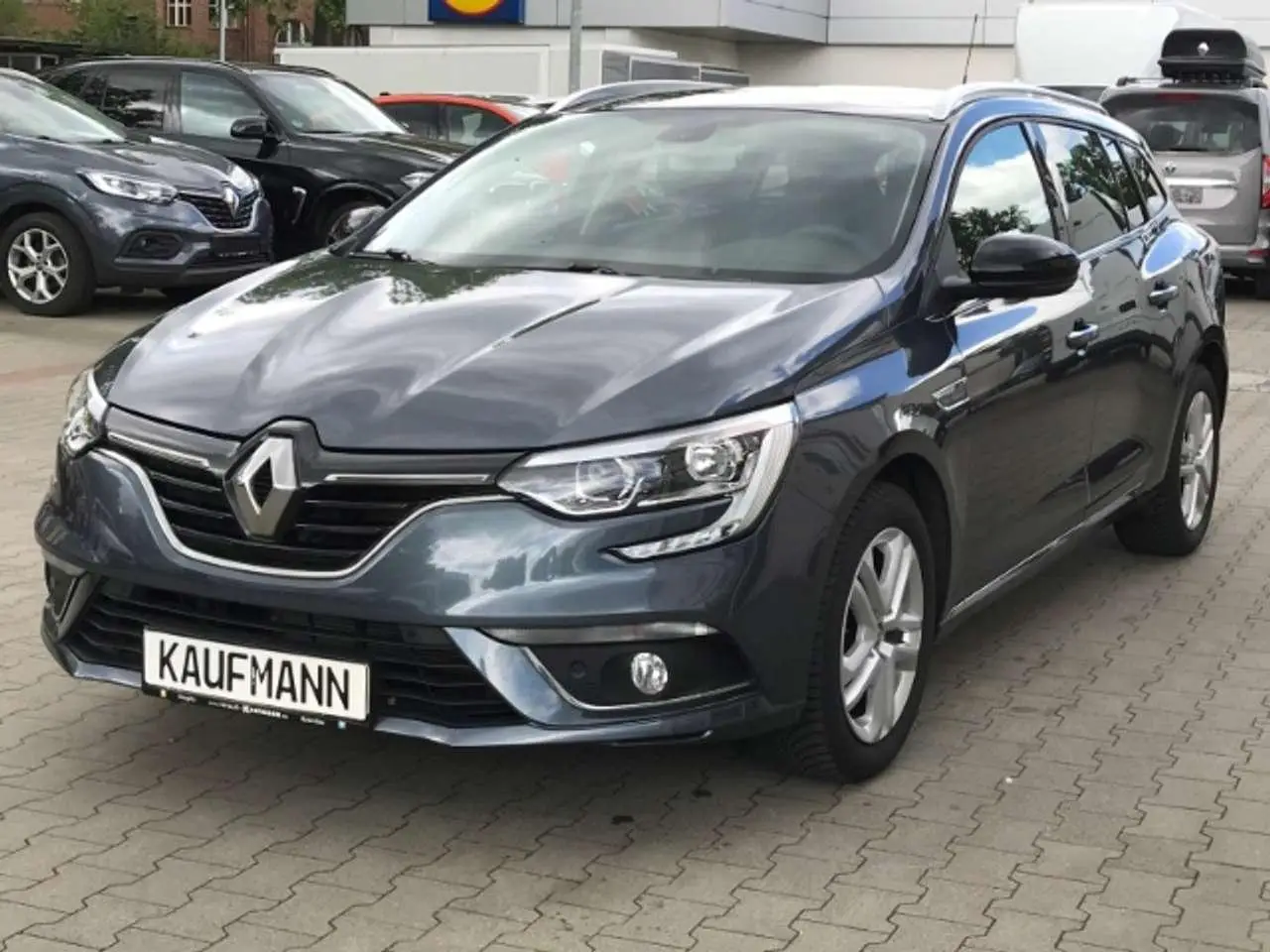 Photo 1 : Renault Megane 2020 Petrol