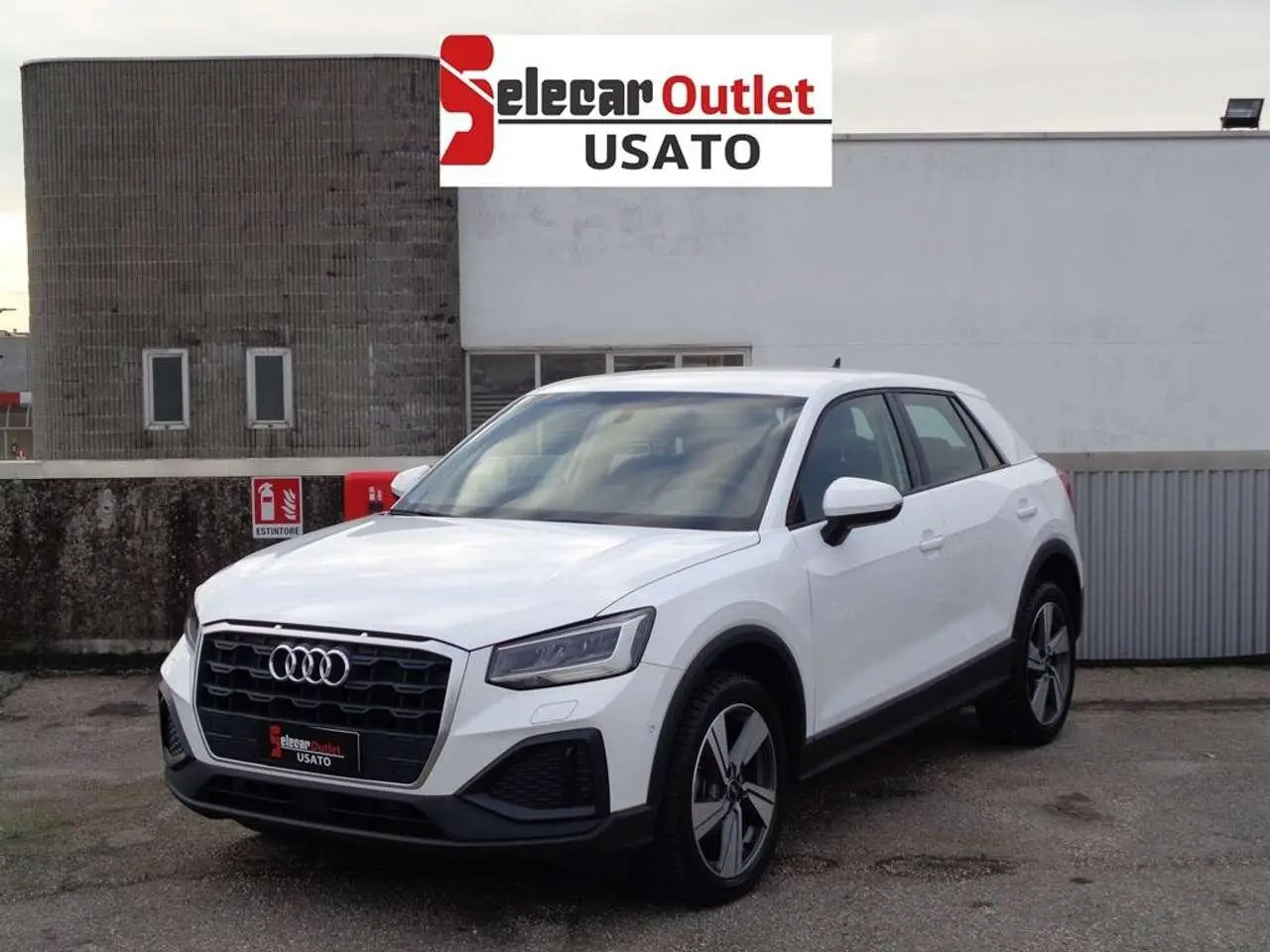 Photo 1 : Audi Q2 2020 Petrol