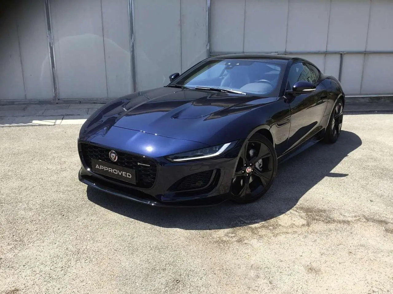 Photo 1 : Jaguar F-type 2022 Petrol