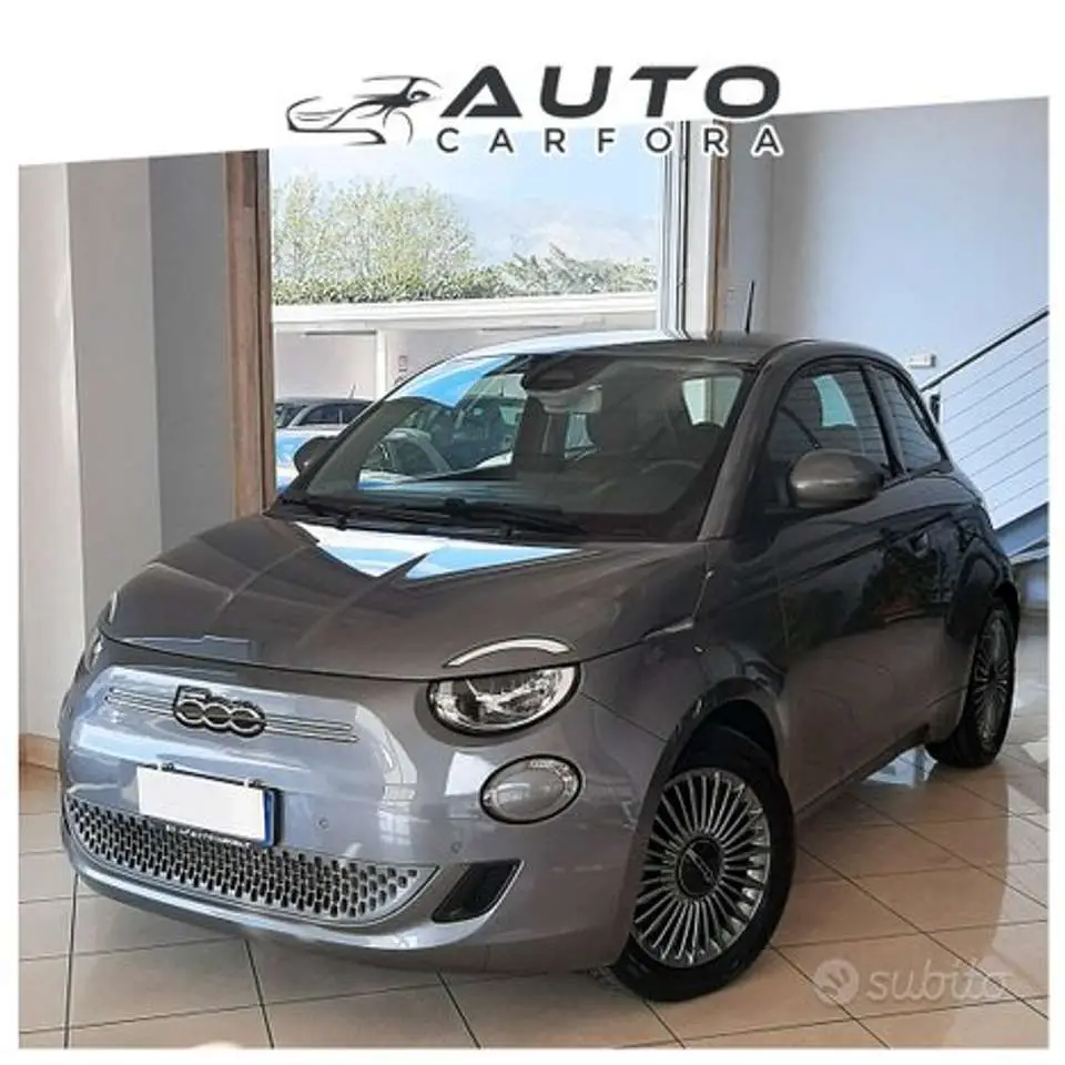 Photo 1 : Fiat 500 2021 Électrique